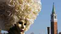 仮面をかぶって楽しもう！ヴェネツィアの伝統のカーニバル