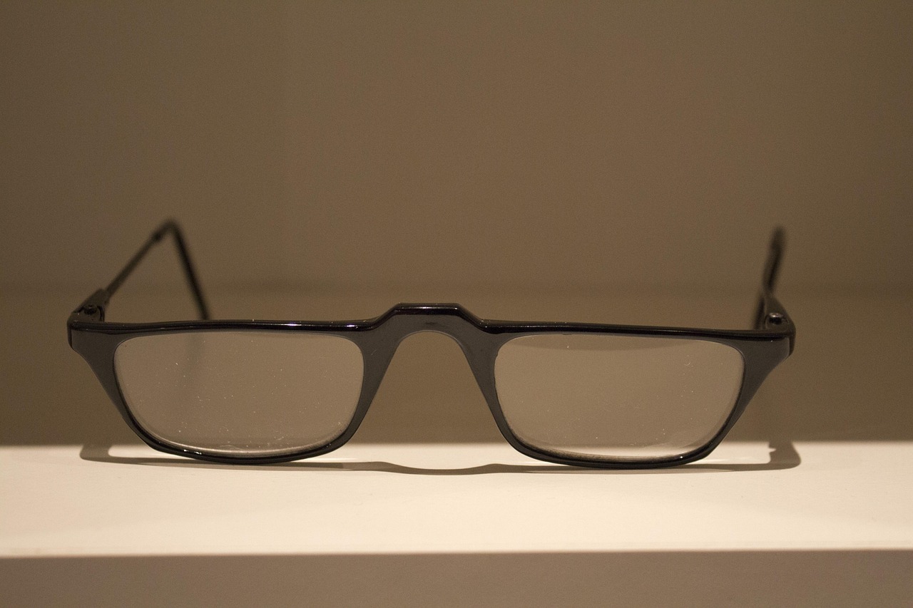 Glasses 185462 1280