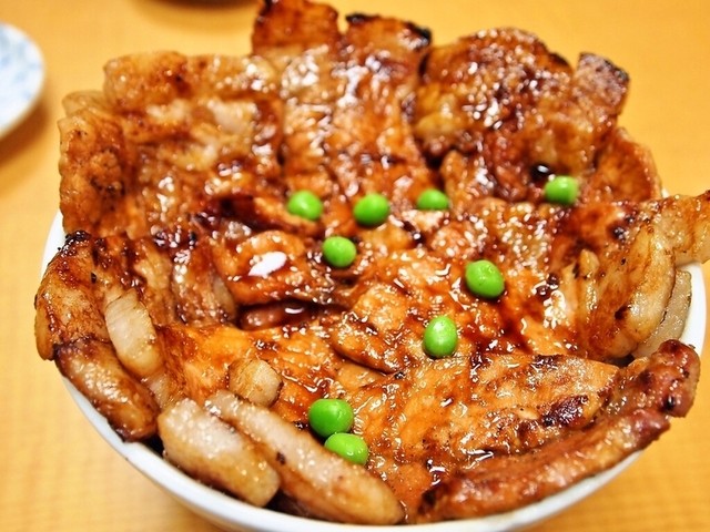 640x640 rect 31867276