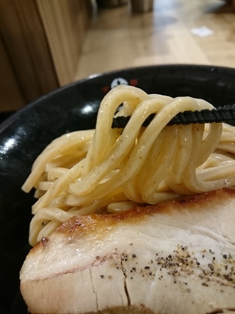 640x640 rect 65143370